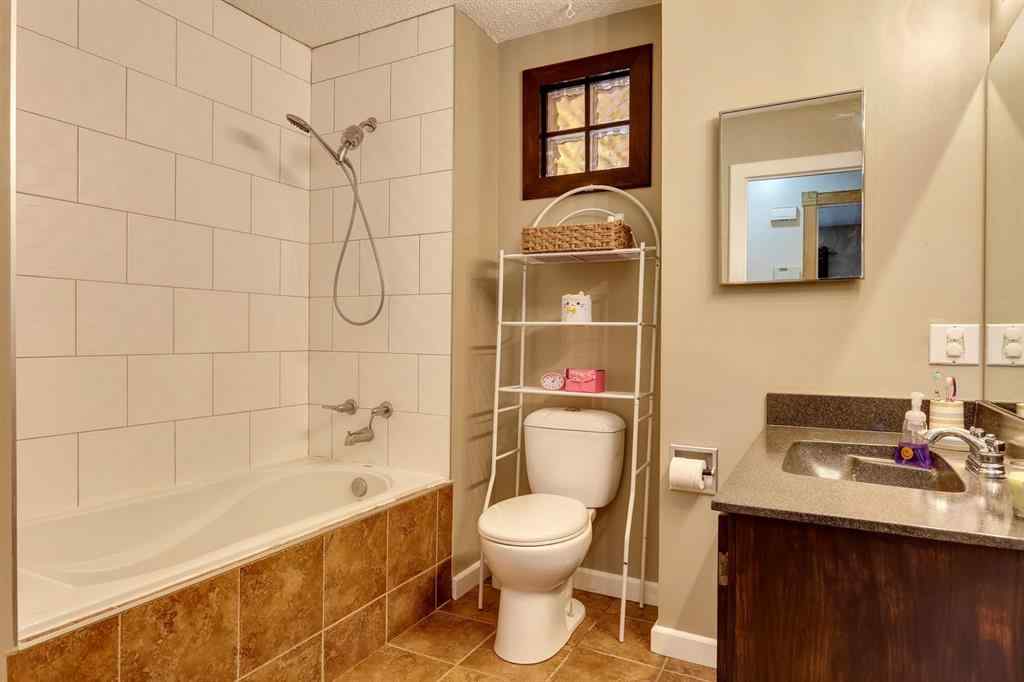 MLS&reg; # A2271100 - 19 Shawmeadows Gate SW in Shawnessy Calgary, Residential Open Houses