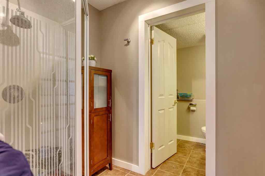 MLS&reg; # A2271100 - 19 Shawmeadows Gate SW in Shawnessy Calgary, Residential Open Houses