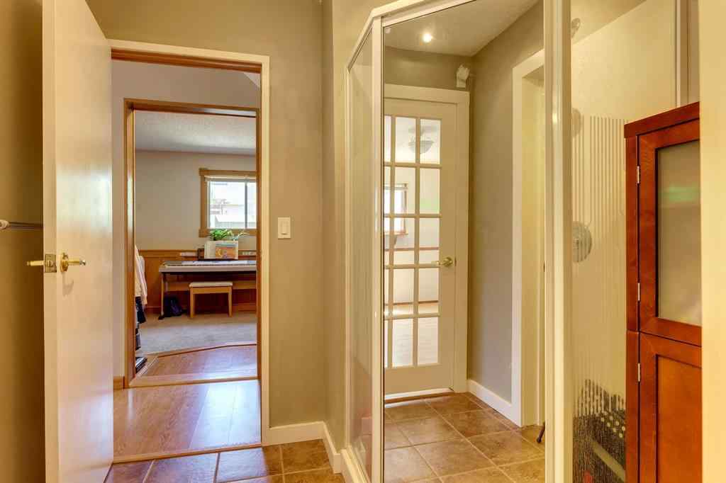 MLS&reg; # A2271100 - 19 Shawmeadows Gate SW in Shawnessy Calgary, Residential Open Houses