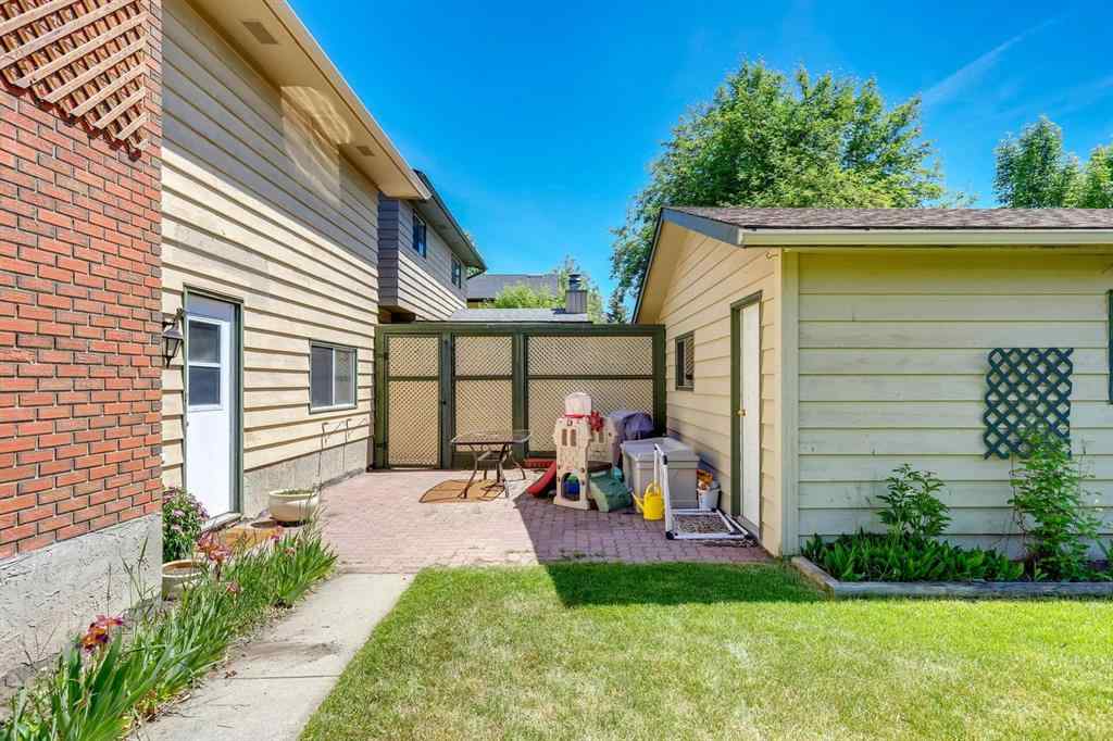 MLS&reg; # A2271100 - 19 Shawmeadows Gate SW in Shawnessy Calgary, Residential Open Houses