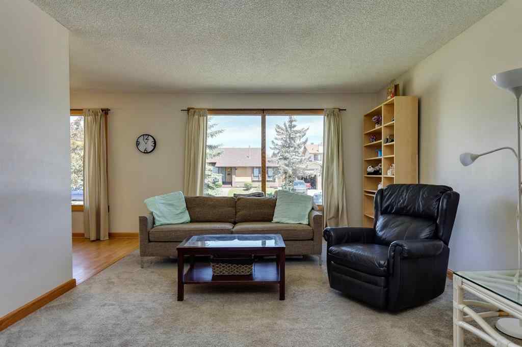 MLS&reg; # A2271100 - 19 Shawmeadows Gate SW in Shawnessy Calgary, Residential Open Houses