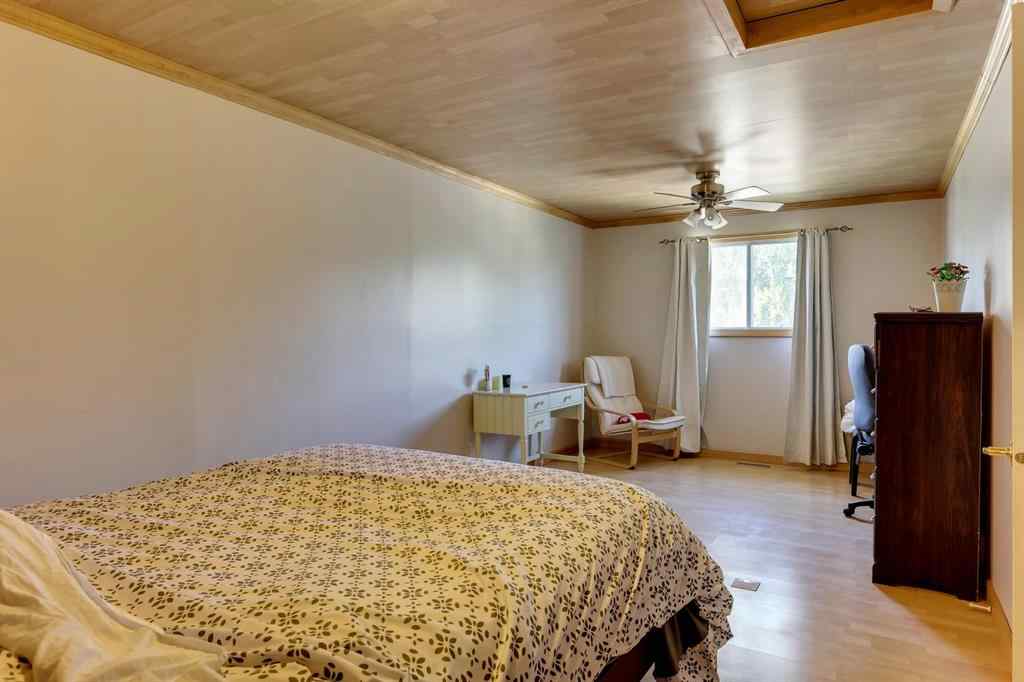 MLS&reg; # A2271100 - 19 Shawmeadows Gate SW in Shawnessy Calgary, Residential Open Houses