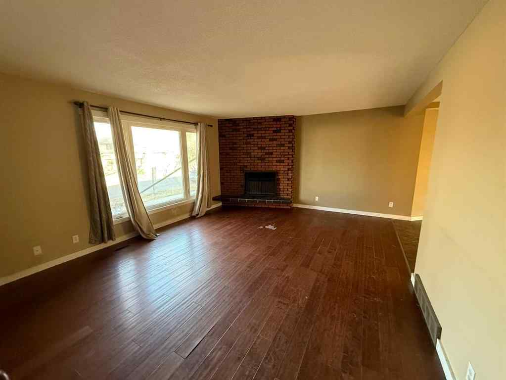 MLS® # A2271107 - 5805 42 Avenue  in NONE Camrose, Residential Open Houses