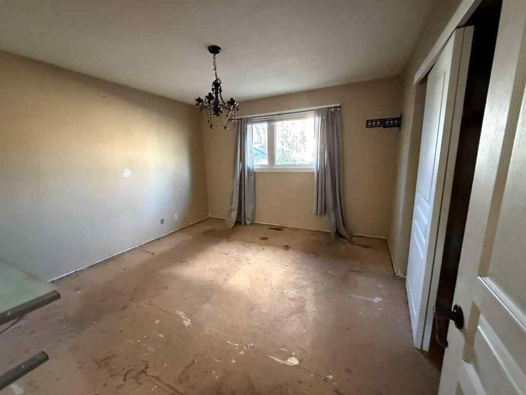 MLS® # A2271107 - 5805 42 Avenue  in NONE Camrose, Residential Open Houses