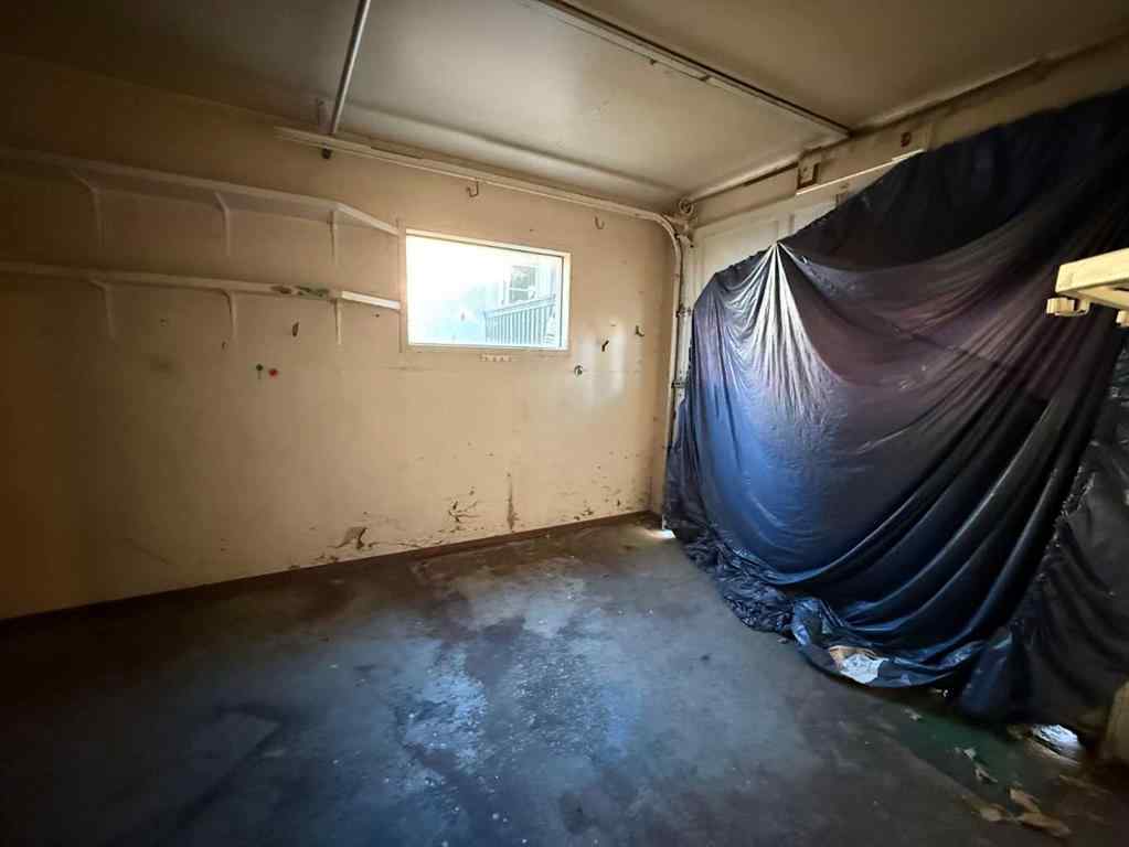 MLS® # A2271107 - 5805 42 Avenue  in NONE Camrose, Residential Open Houses