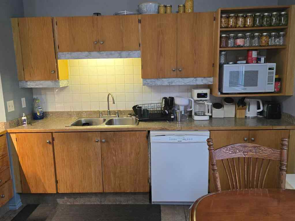 MLS&reg; # A2271130 - 425A 7 Street N in NONE Picture Butte, Residential Open Houses