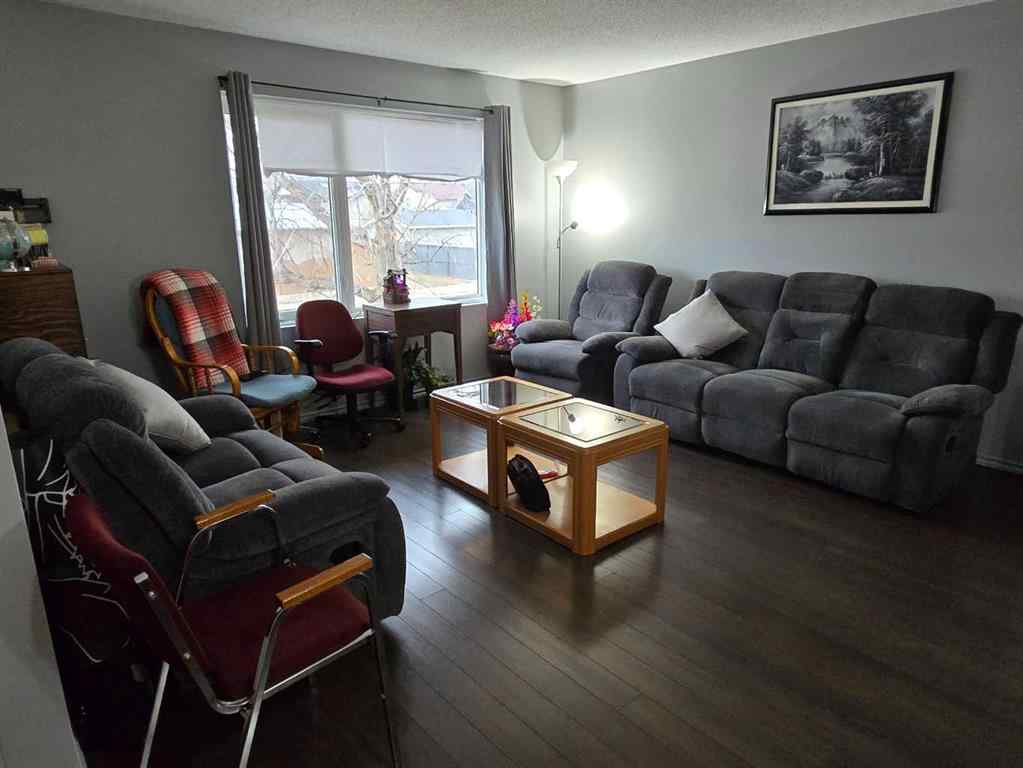 MLS&reg; # A2271130 - 425A 7 Street N in NONE Picture Butte, Residential Open Houses