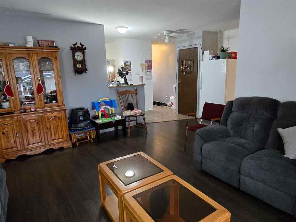 MLS&reg; # A2271130 - 425A 7 Street N in NONE Picture Butte, Residential Open Houses