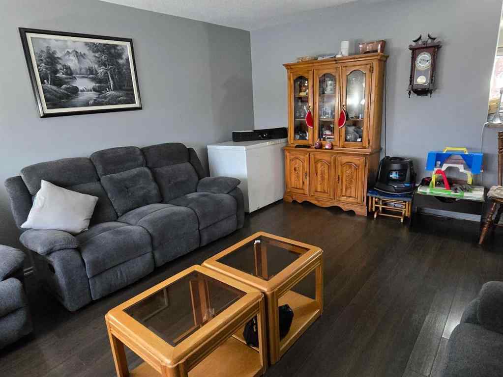 MLS&reg; # A2271130 - 425A 7 Street N in NONE Picture Butte, Residential Open Houses