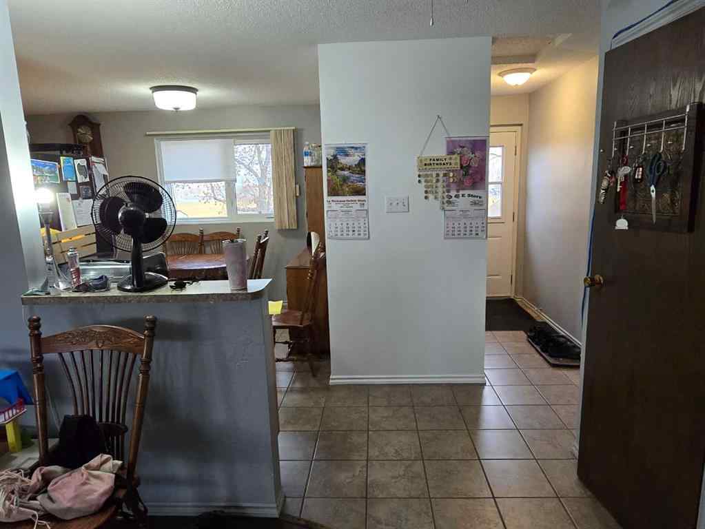 MLS&reg; # A2271130 - 425A 7 Street N in NONE Picture Butte, Residential Open Houses