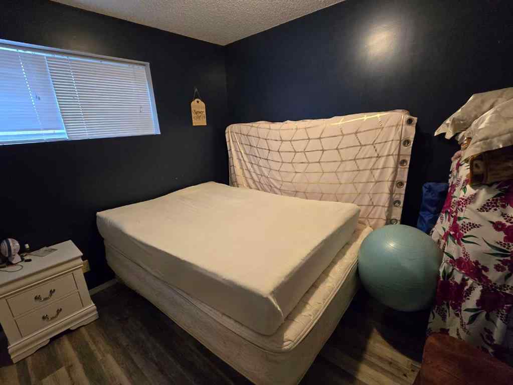 MLS&reg; # A2271130 - 425A 7 Street N in NONE Picture Butte, Residential Open Houses