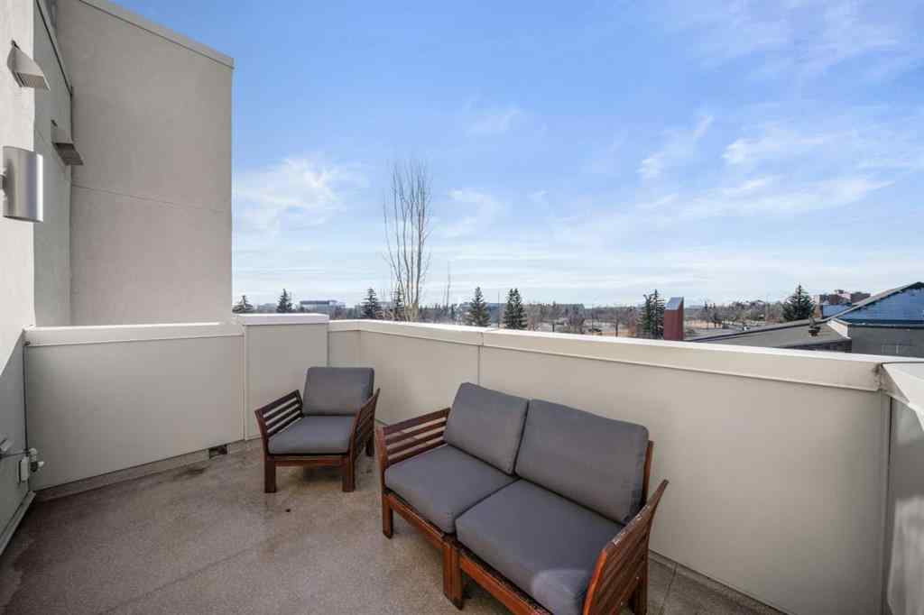 MLS&reg; # A2271131 - Unit #303 11 Burma Star Road SW in Currie Barracks Calgary, Residential Open Houses