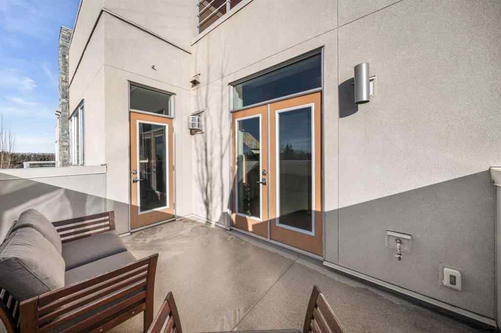 MLS&reg; # A2271131 - Unit #303 11 Burma Star Road SW in Currie Barracks Calgary, Residential Open Houses