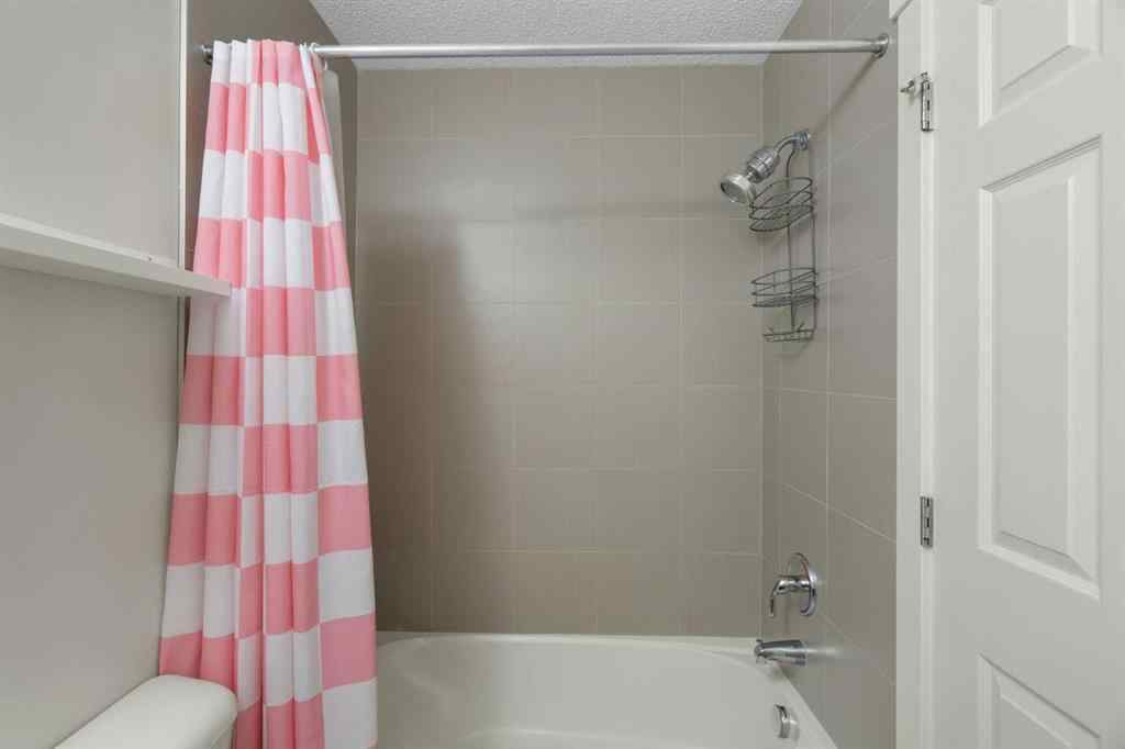 MLS&reg; # A2271133 - Unit #113 3950 46 Avenue NW in Varsity Calgary, Residential Open Houses