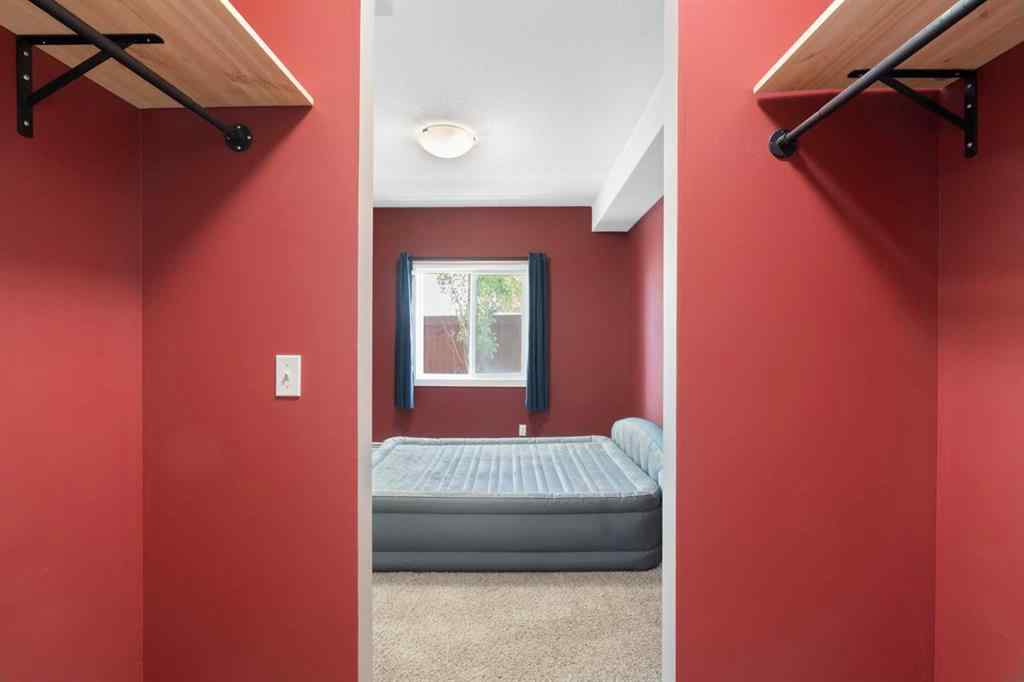 MLS&reg; # A2271133 - Unit #113 3950 46 Avenue NW in Varsity Calgary, Residential Open Houses