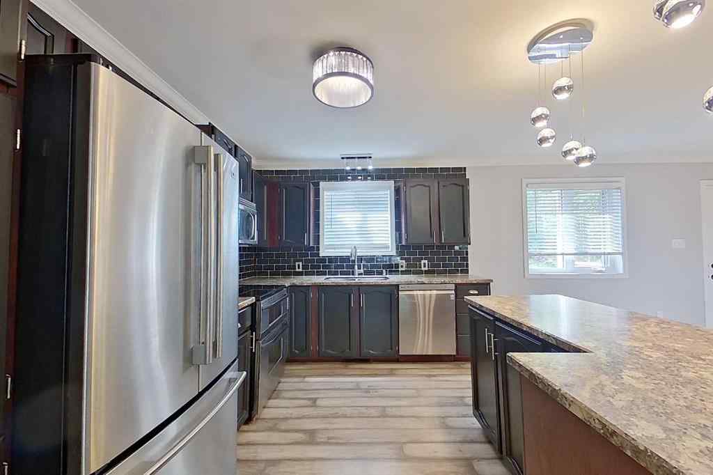 MLS&reg; # A2271138 - 4914 59 Street  in Athabasca Town Athabasca, Residential Open Houses