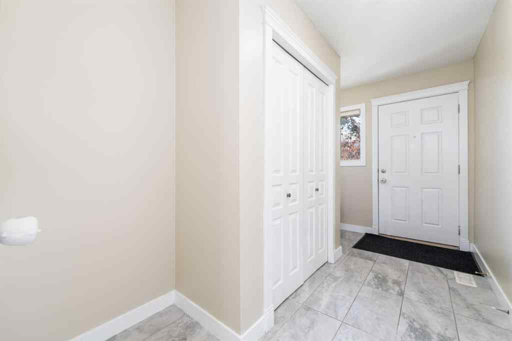 MLS&reg; # A2271141 - 220 Bayside Point SW in Bayside Airdrie, Residential Open Houses