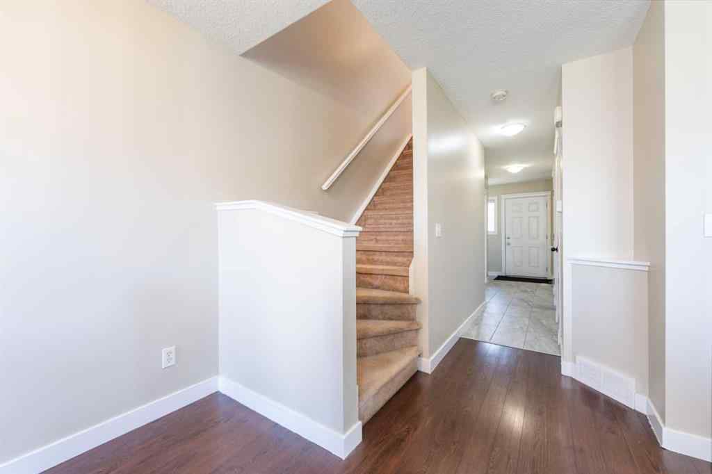 MLS&reg; # A2271141 - 220 Bayside Point SW in Bayside Airdrie, Residential Open Houses