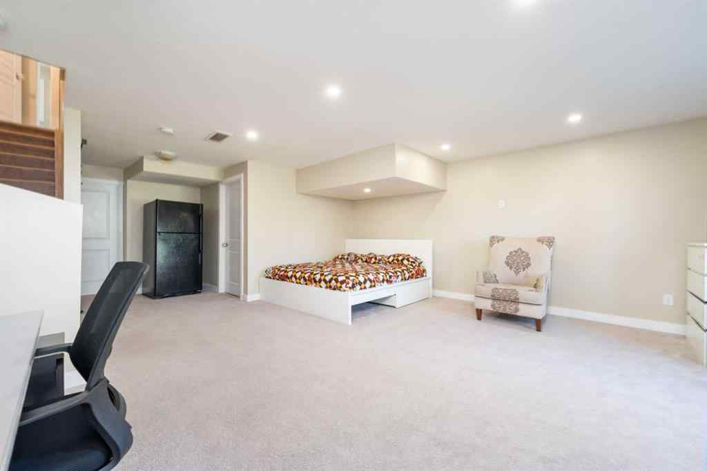 MLS&reg; # A2271141 - 220 Bayside Point SW in Bayside Airdrie, Residential Open Houses