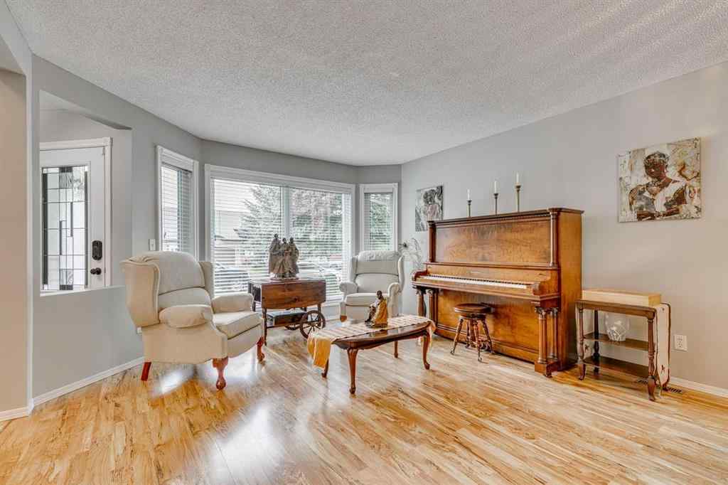 MLS&reg; # A2271147 - 51 Edendale Crescent SE in Edgewater Airdrie, Residential Open Houses