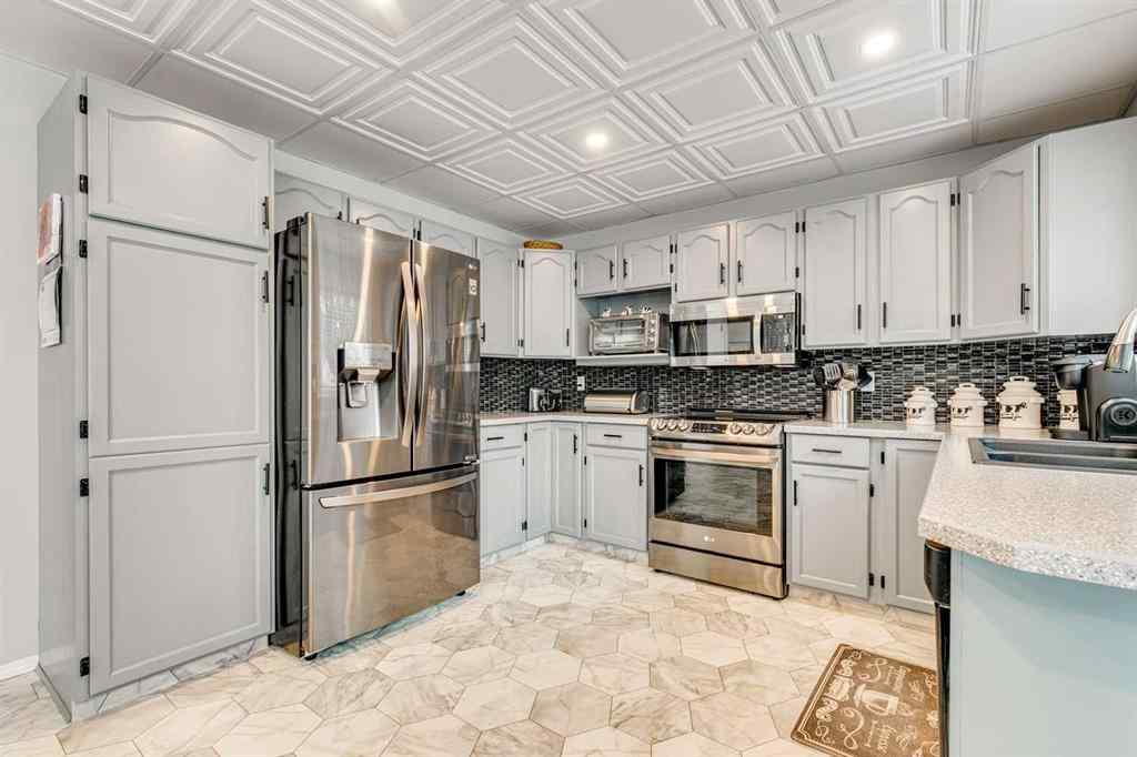 MLS&reg; # A2271147 - 51 Edendale Crescent SE in Edgewater Airdrie, Residential Open Houses