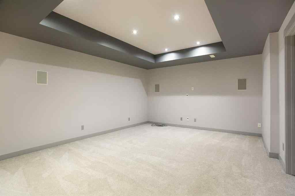 MLS&reg; # A2271149 - 715 32 Street NW in Parkdale Calgary, Residential Open Houses