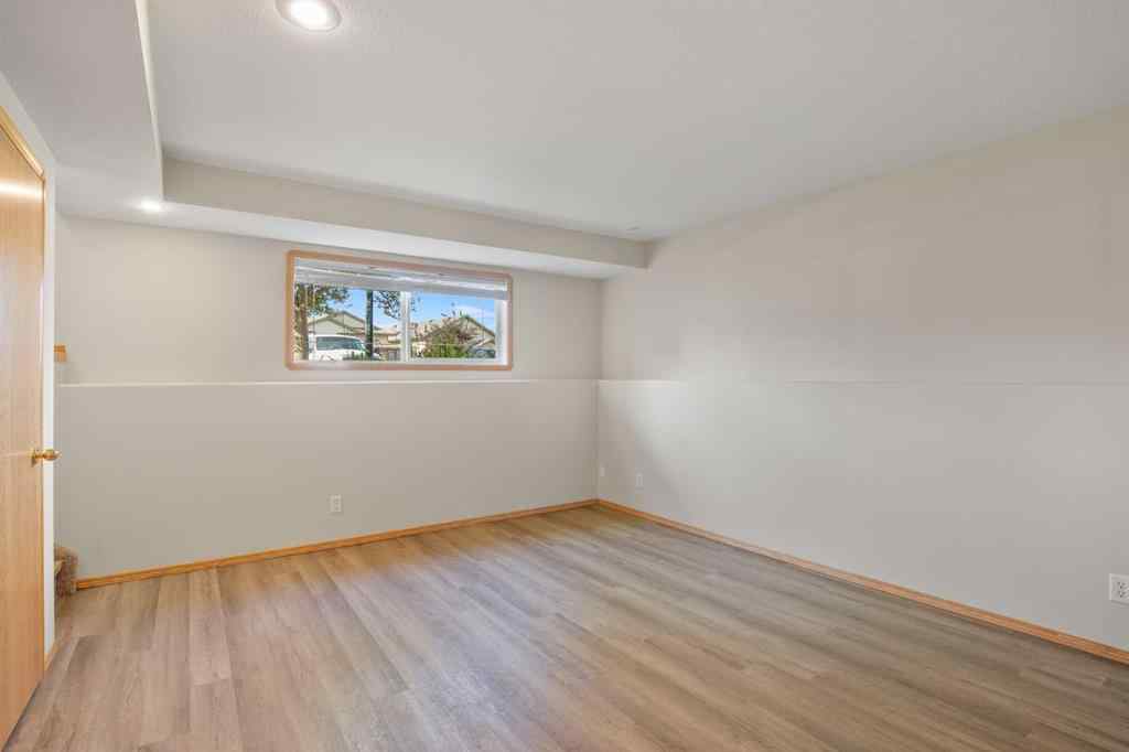 MLS&reg; # A2271158 - 83 Doherty Close  in Deer Park Estates Red Deer, Residential Open Houses