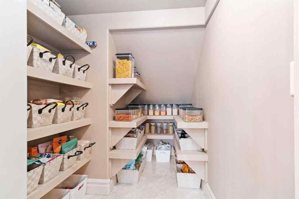 MLS&reg; # A2271166 - 131 Falcon Green  in Eagle Ridge Fort McMurray, Residential Open Houses