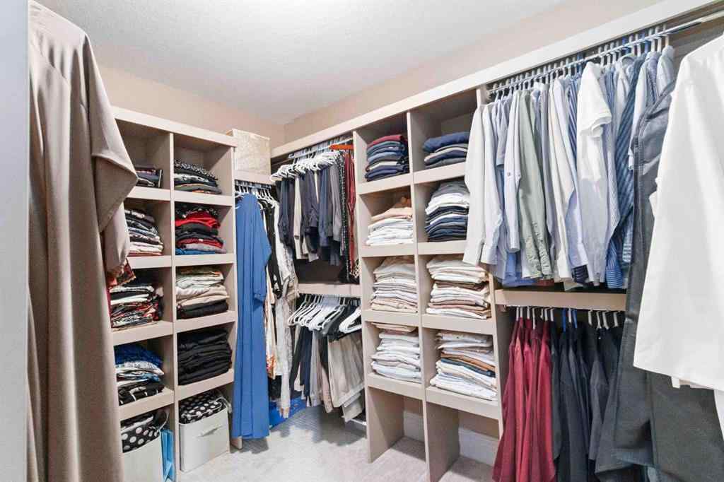 MLS&reg; # A2271166 - 131 Falcon Green  in Eagle Ridge Fort McMurray, Residential Open Houses