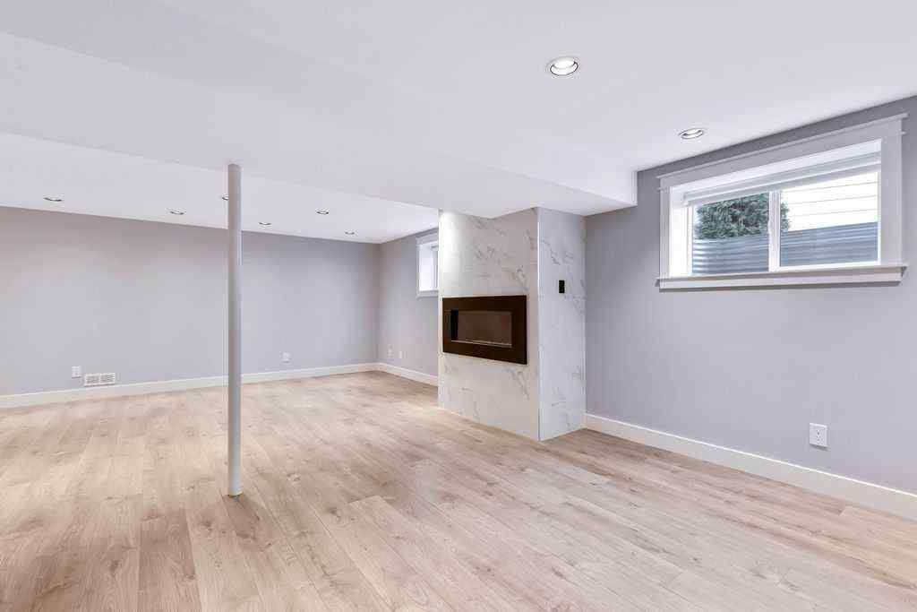 MLS&reg; # A2271169 - 100 Haysboro Crescent SW in Haysboro Calgary, Residential Open Houses