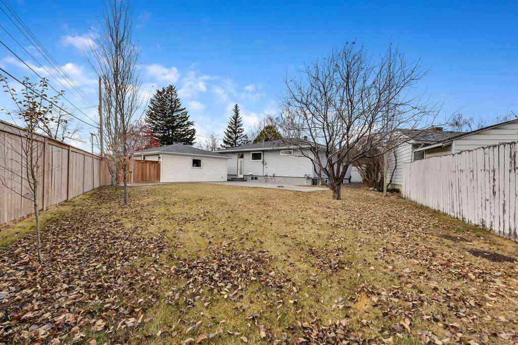 MLS&reg; # A2271169 - 100 Haysboro Crescent SW in Haysboro Calgary, Residential Open Houses