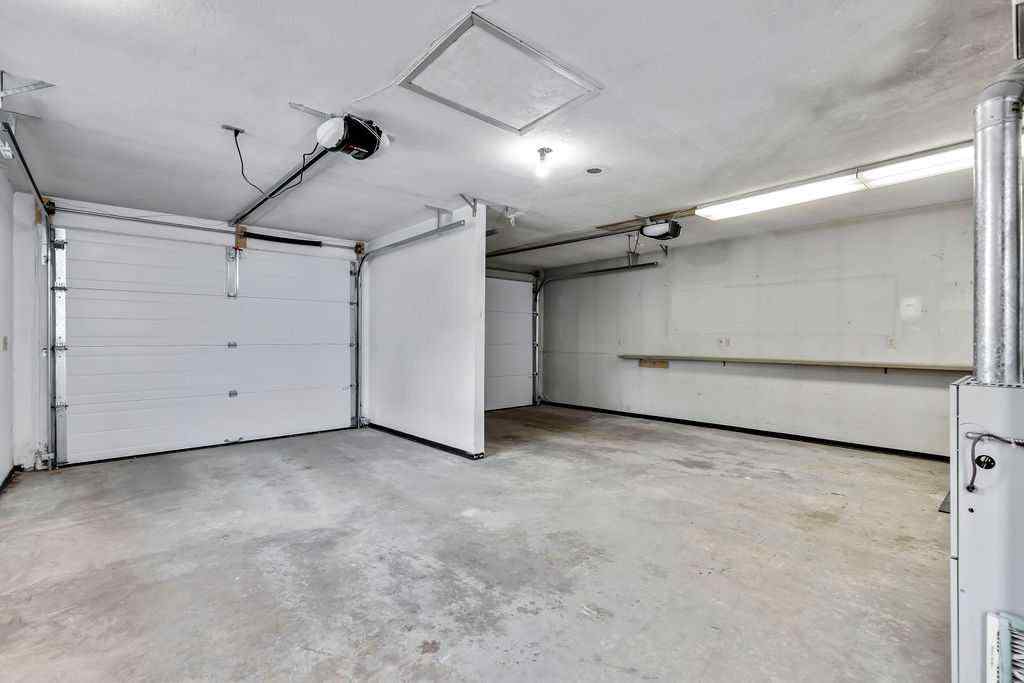 MLS&reg; # A2271169 - 100 Haysboro Crescent SW in Haysboro Calgary, Residential Open Houses