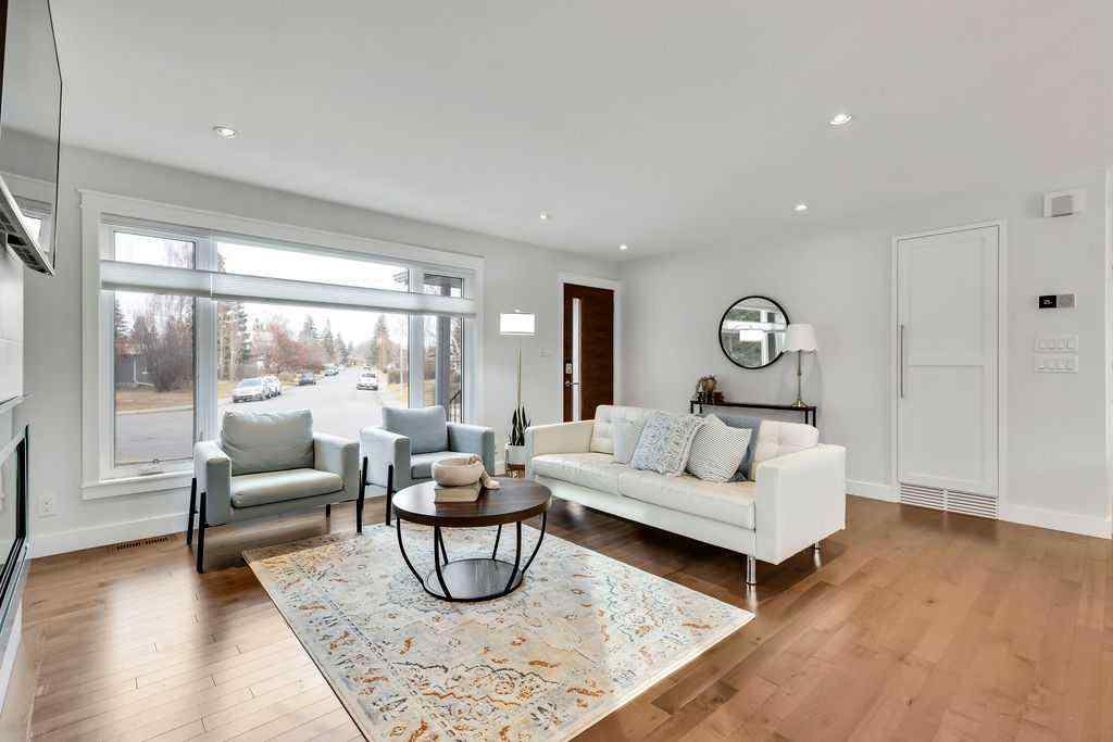 MLS&reg; # A2271169 - 100 Haysboro Crescent SW in Haysboro Calgary, Residential Open Houses