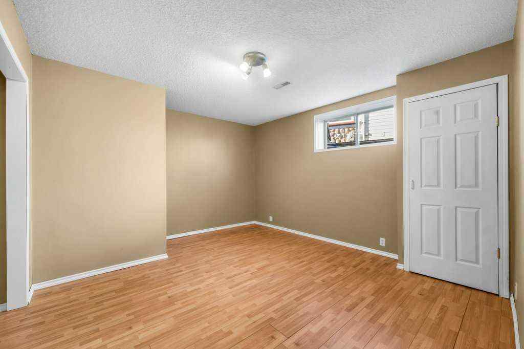 MLS&reg; # A2271177 - 58 Chaparral Close SE in Chaparral Calgary, Residential Open Houses