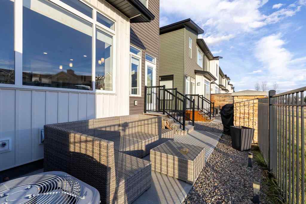 MLS&reg; # A2271178 - Unit #1 474 Highlands Boulevard W in West Highlands Lethbridge, Residential Open Houses