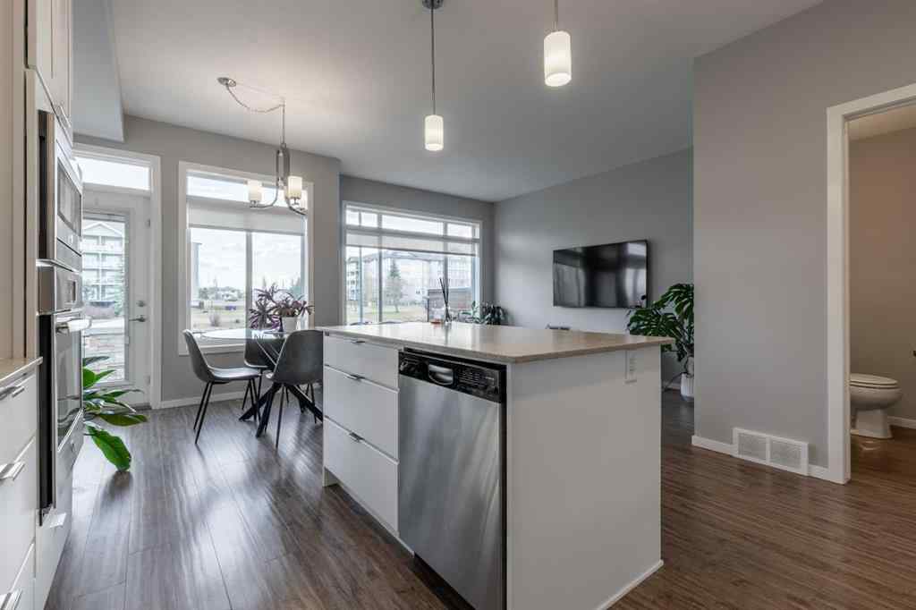 MLS&reg; # A2271178 - Unit #1 474 Highlands Boulevard W in West Highlands Lethbridge, Residential Open Houses