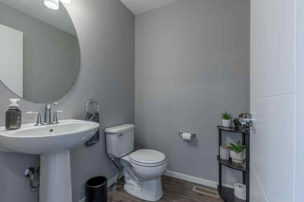 MLS&reg; # A2271178 - Unit #1 474 Highlands Boulevard W in West Highlands Lethbridge, Residential Open Houses