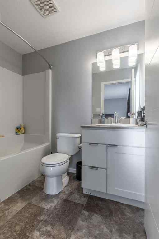 MLS&reg; # A2271178 - Unit #1 474 Highlands Boulevard W in West Highlands Lethbridge, Residential Open Houses