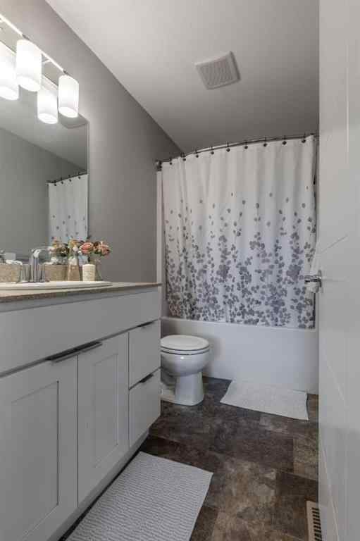 MLS&reg; # A2271178 - Unit #1 474 Highlands Boulevard W in West Highlands Lethbridge, Residential Open Houses