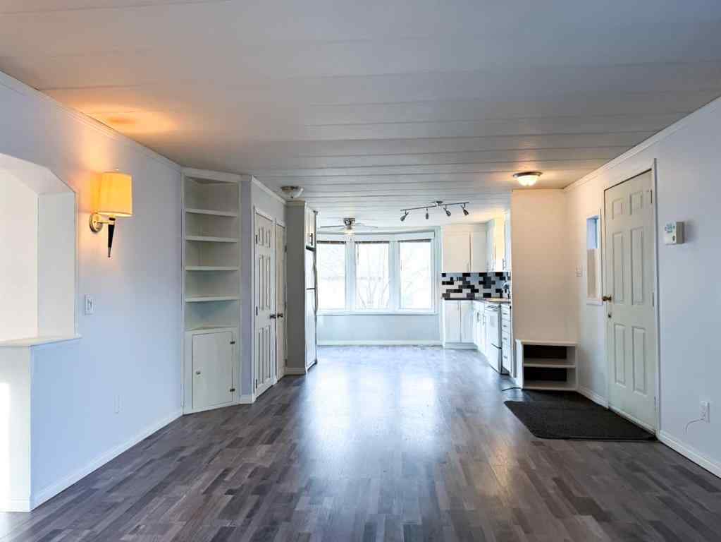 MLS&reg; # A2271187 - Unit #417 700 Carmichael Lane  in Mountain View Hinton, Mobile Open Houses