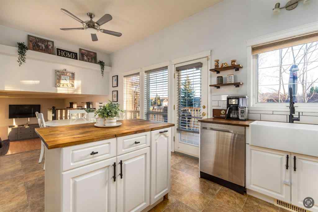 MLS&reg; # A2271188 - 2304 56 Avenue Close  in College Park Lloydminster, Residential Open Houses