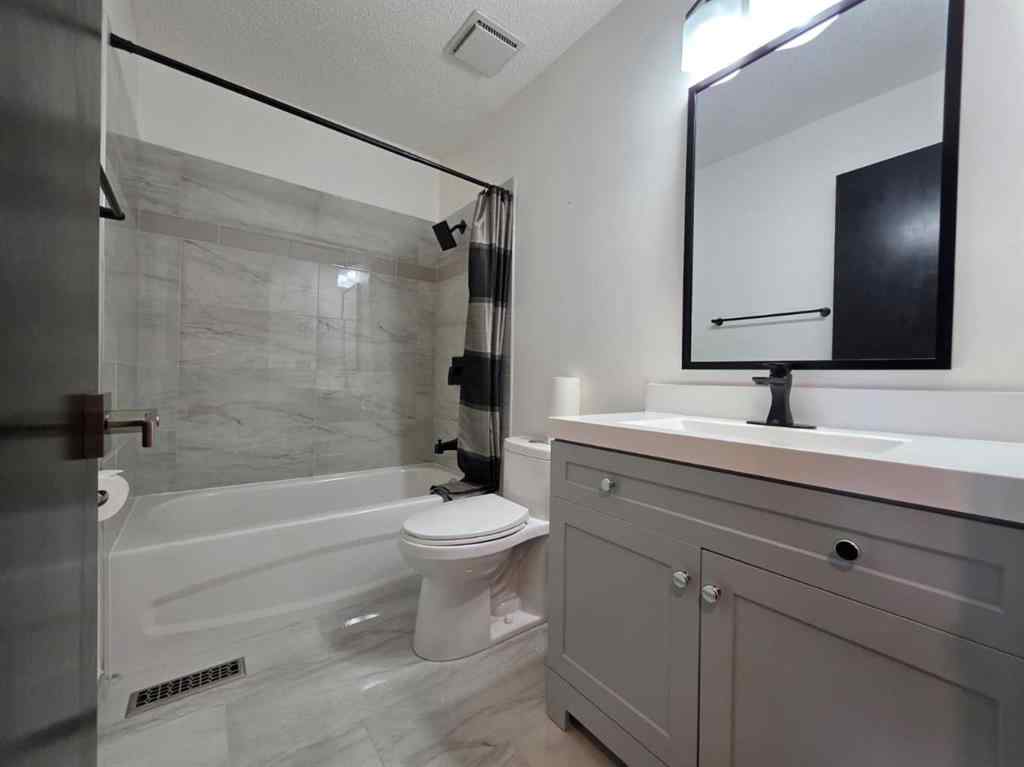 MLS&reg; # A2271192 - Unit #22 4025 Glacier Avenue S in Lakeview Lethbridge, Residential Open Houses