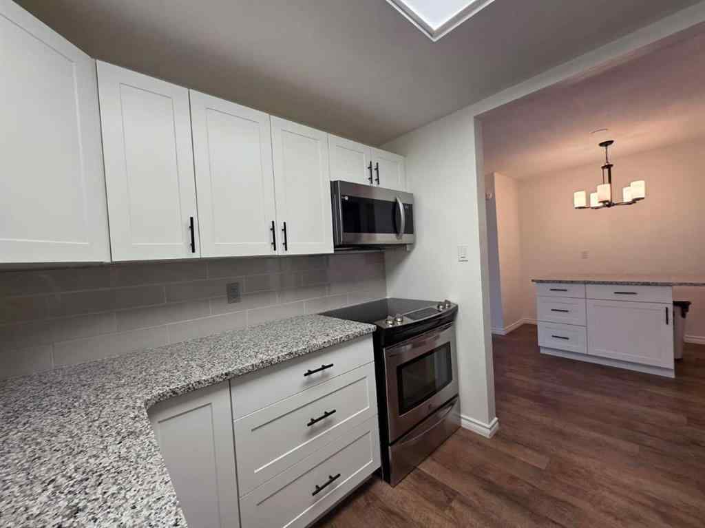 MLS&reg; # A2271192 - Unit #22 4025 Glacier Avenue S in Lakeview Lethbridge, Residential Open Houses