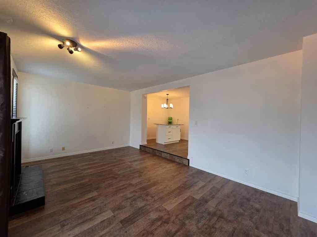 MLS&reg; # A2271192 - Unit #22 4025 Glacier Avenue S in Lakeview Lethbridge, Residential Open Houses