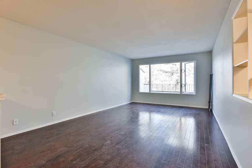 MLS&reg; # A2271193 - 1108 10 Avenue N in St Edwards Lethbridge, Residential Open Houses