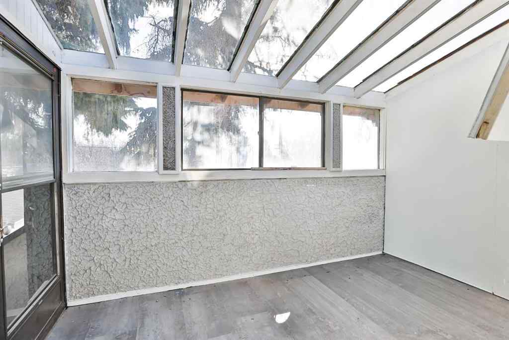 MLS&reg; # A2271193 - 1108 10 Avenue N in St Edwards Lethbridge, Residential Open Houses