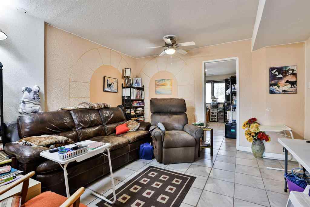 MLS&reg; # A2271193 - 1108 10 Avenue N in St Edwards Lethbridge, Residential Open Houses