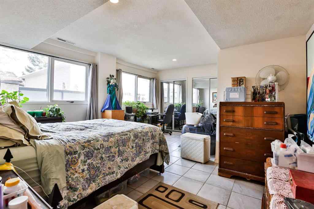 MLS&reg; # A2271193 - 1108 10 Avenue N in St Edwards Lethbridge, Residential Open Houses