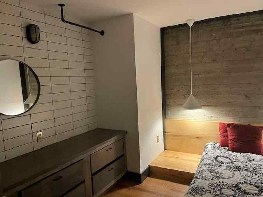 MLS&reg; # A2271198 - 7 Creston Crescent NW in Banff Trail Calgary, Residential Open Houses