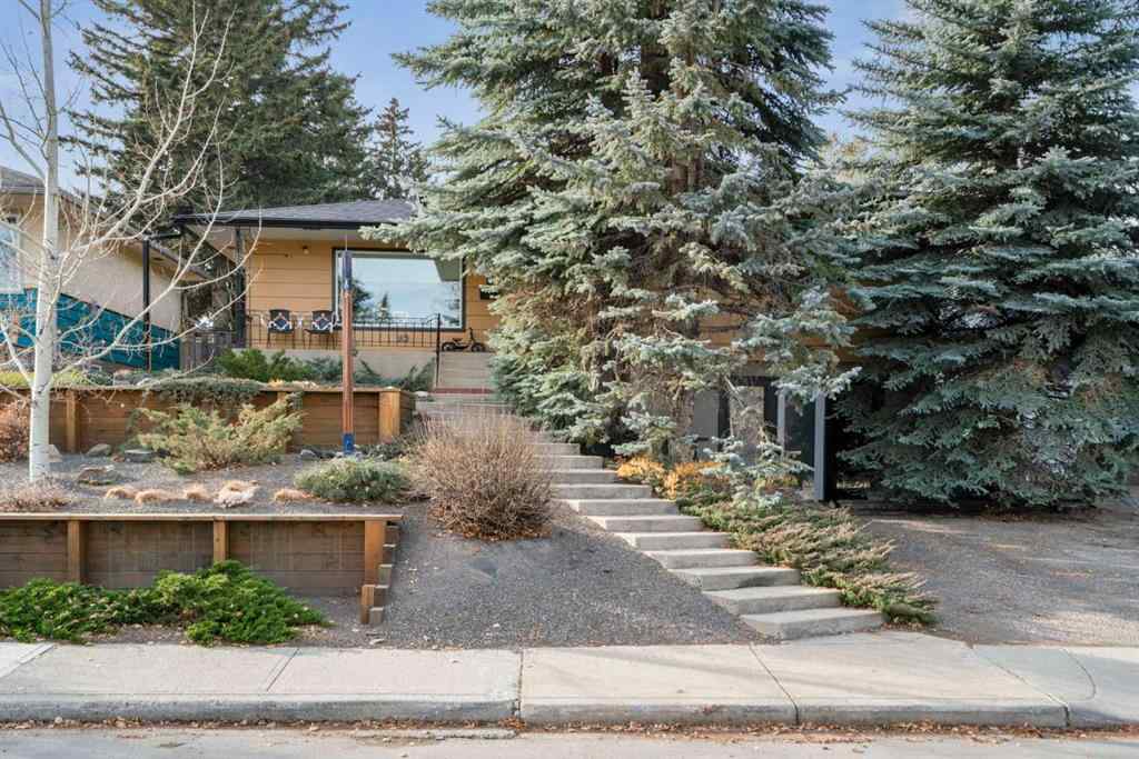 MLS&reg; # A2271198 - 7 Creston Crescent NW in Banff Trail Calgary, Residential Open Houses